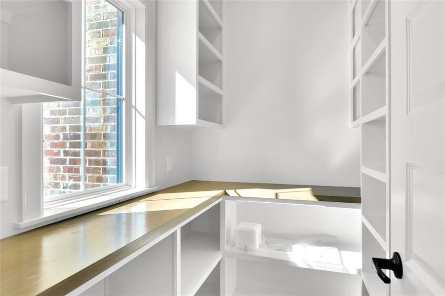 Image 28 of a home in .