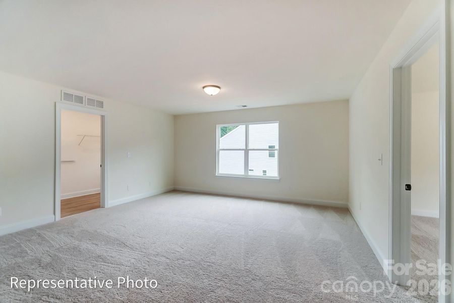 Spacious, unfurnished interior of a new home in Enclave at Riverdale, Huntersville (Image 18).