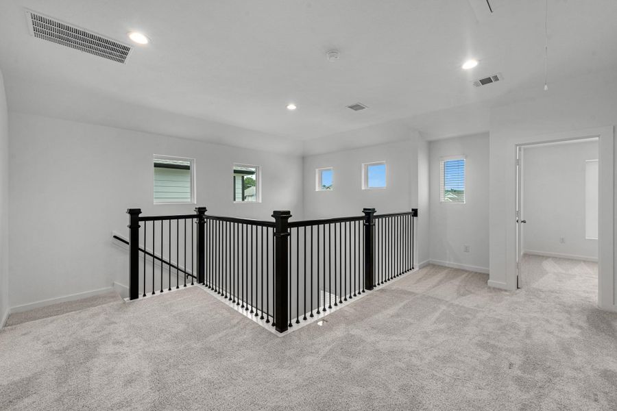 Spacious, unfurnished interior of a new home in Cypresswood Landing, Humble (Image 19).