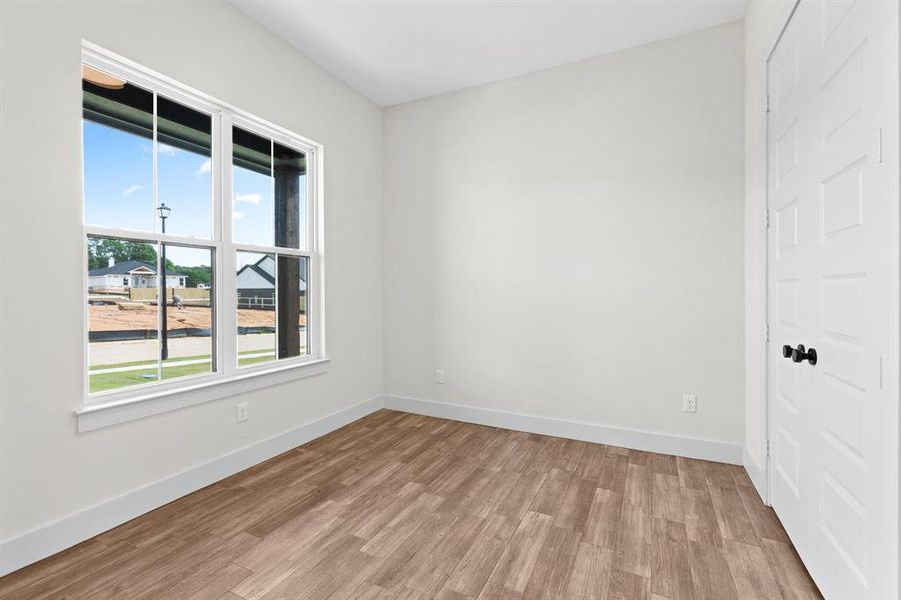 Spacious, unfurnished interior of a new home in , Lindale (Image 18).