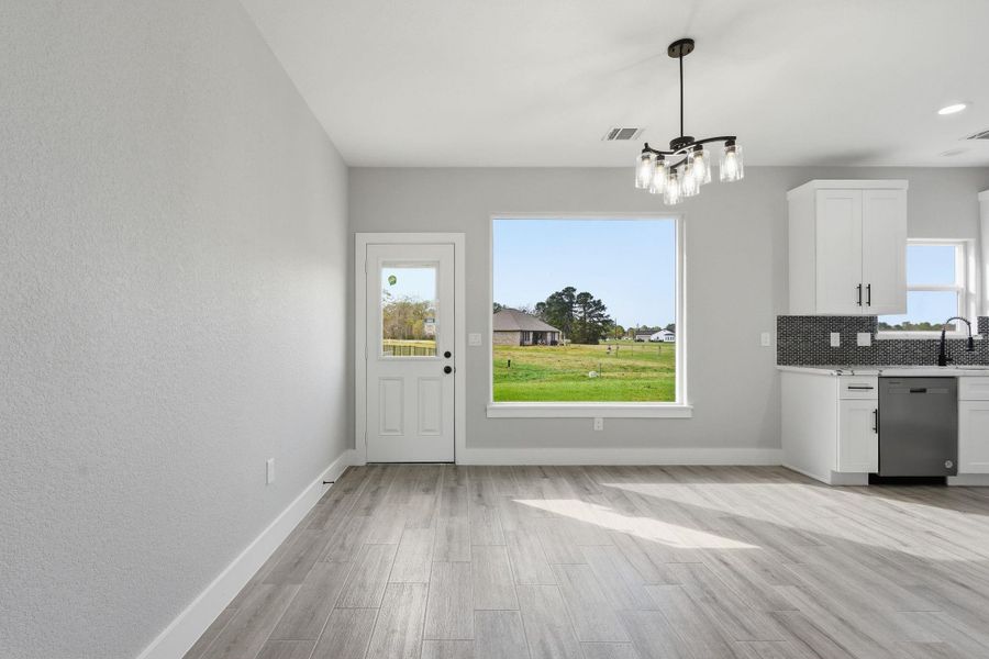 Spacious, unfurnished interior of a new home in , Trinity (Image 18).