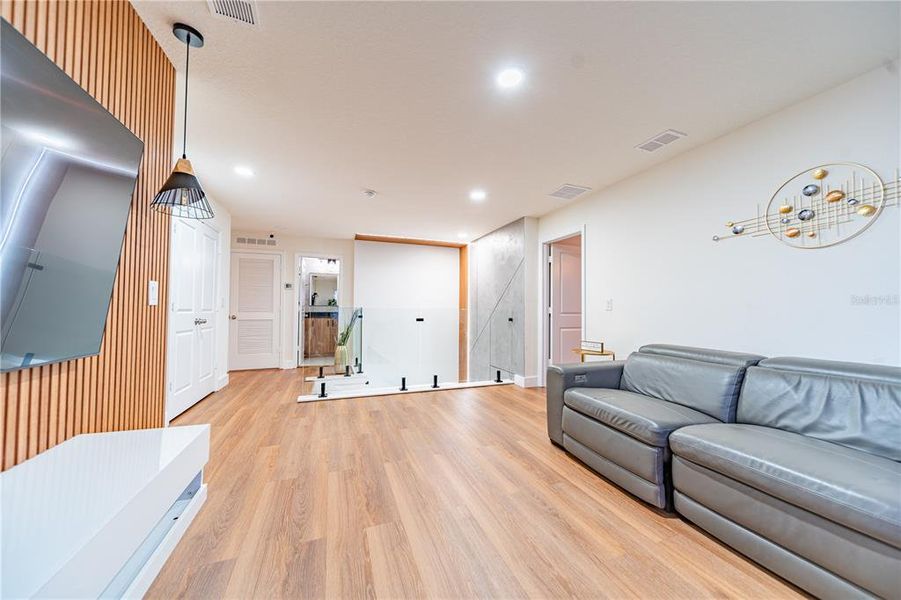Furnished interior view inside a new home in , Kissimmee (Image 11).