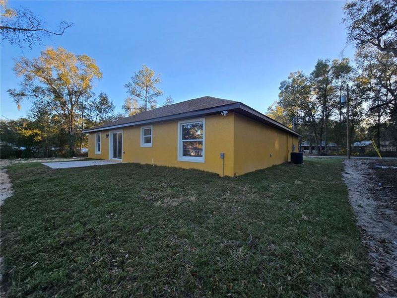 Exterior details and patio area of a home in , Ocala (Image 18).