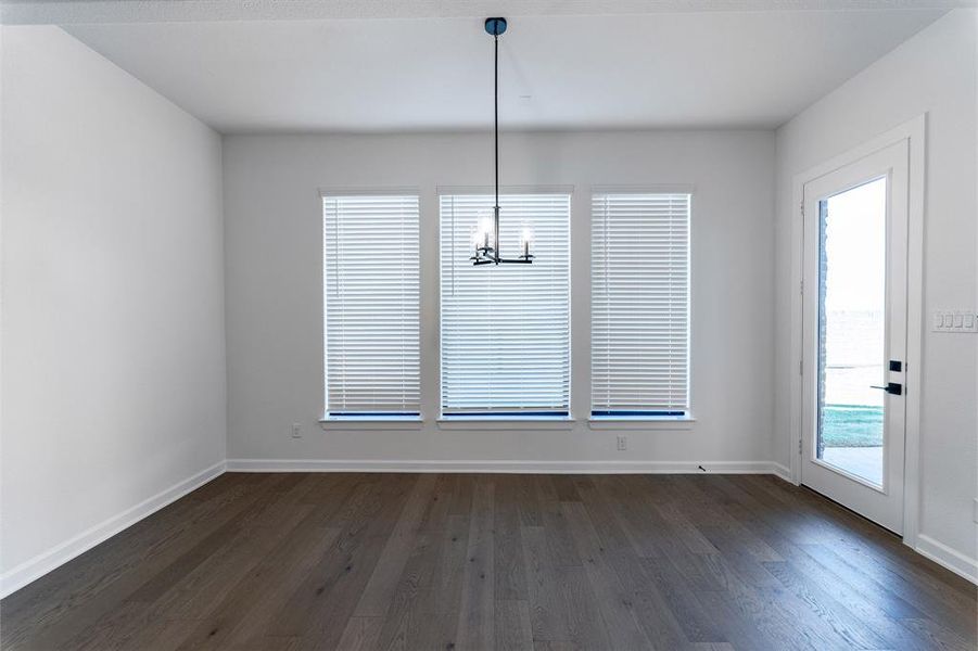 Spacious, unfurnished interior of a new home in Sonoma Verde, Rockwall (Image 14). Spacious, unfurnished interior of a new home in Sonoma Verde, Rockwall (Image 14).