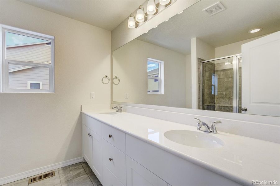 Image 36 of a home in .