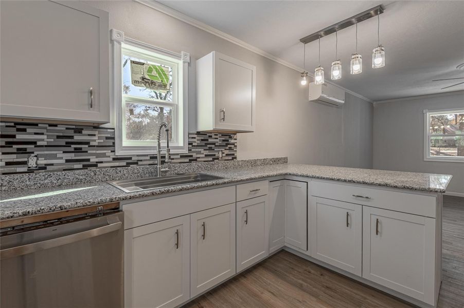 Furnished interior view inside a new home in , Huntsville (Image 5).