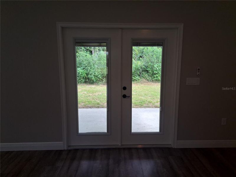 Spacious, unfurnished interior of a new home in , Citrus Springs (Image 21).