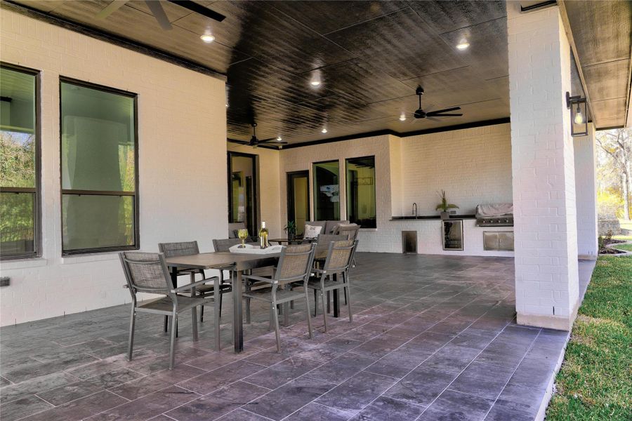 Exterior details and patio area of a home in , Montgomery (Image 26).