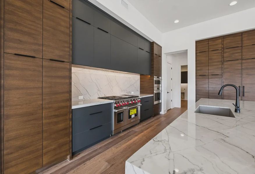 Kitchen - 19 of 29
