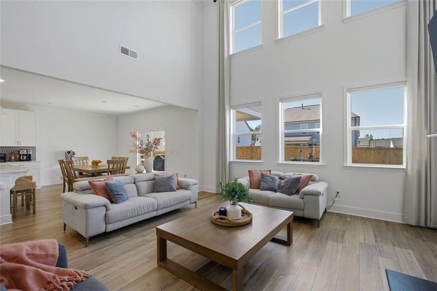 Furnished interior view inside a new home in , Dallas (Image 16).