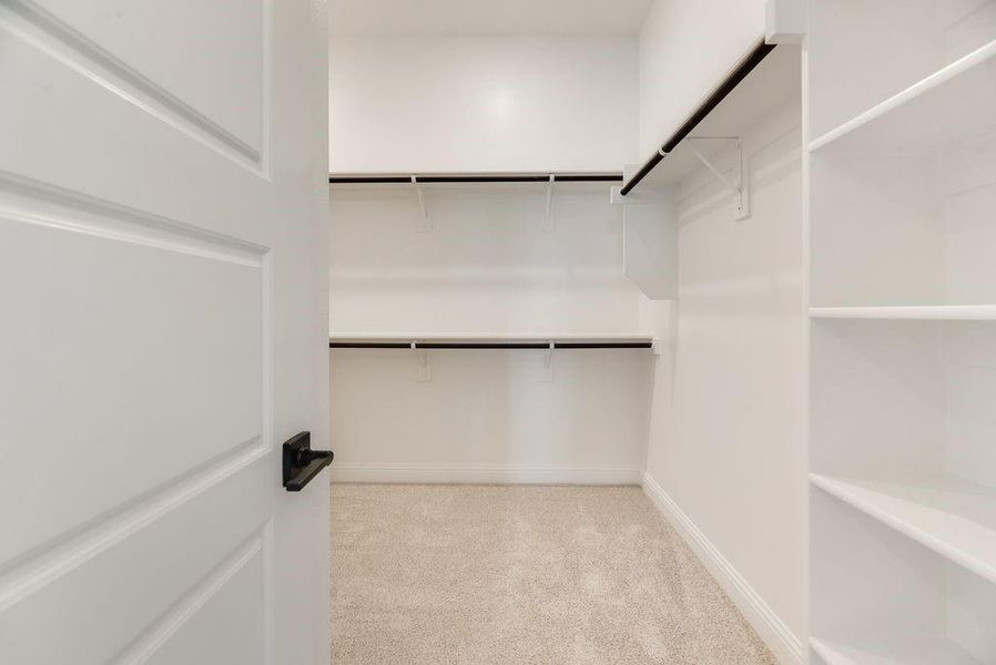Spacious, unfurnished interior of a new home in Villages of Creekwood, Frisco (Image 36). Spacious, unfurnished interior of a new home in Villages of Creekwood, Frisco (Image 36).