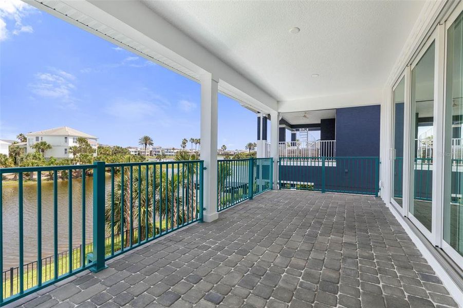 Exterior details and patio area of a home in , Palm Coast (Image 36).