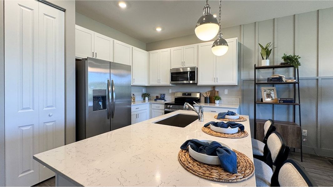 1434 Cosmos Kitchen 2of3  F1 4 29 25