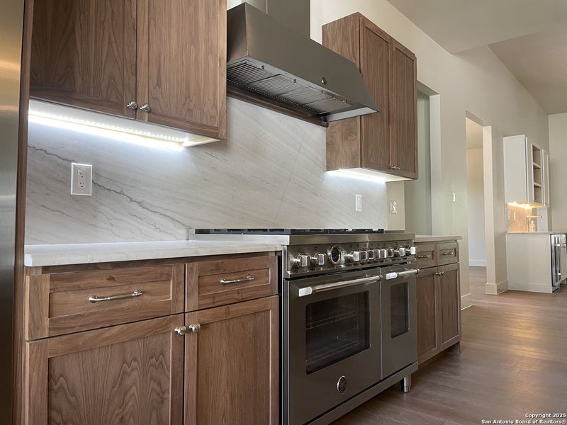 Furnished interior view inside a new home in , Terrell Hills (Image 35). Furnished interior view inside a new home in , Terrell Hills (Image 35).