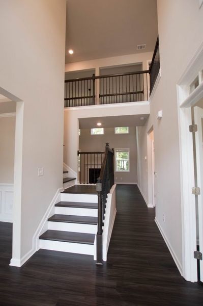 Furnished interior view inside a new home in Creekside Landing, Dallas (Image 5).