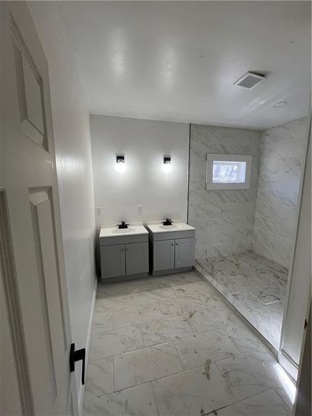 Image 17 of a home in .