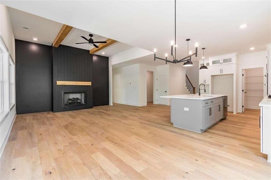 Spacious, unfurnished interior of a new home in , Gainesville (Image 32).