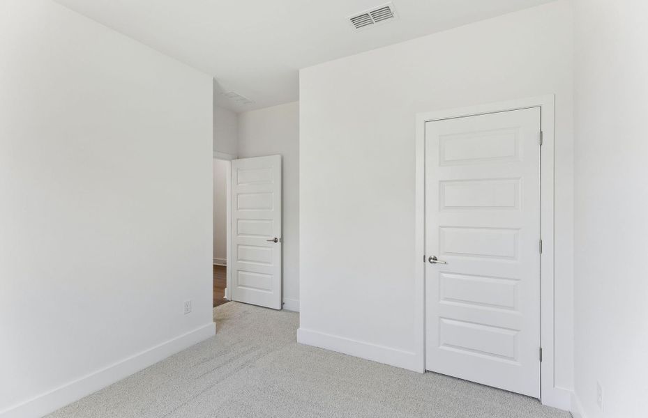 Spacious, unfurnished interior of a new home in Glenview Farms, Murfreesboro (Image 42). Spacious, unfurnished interior of a new home in Glenview Farms, Murfreesboro (Image 42).