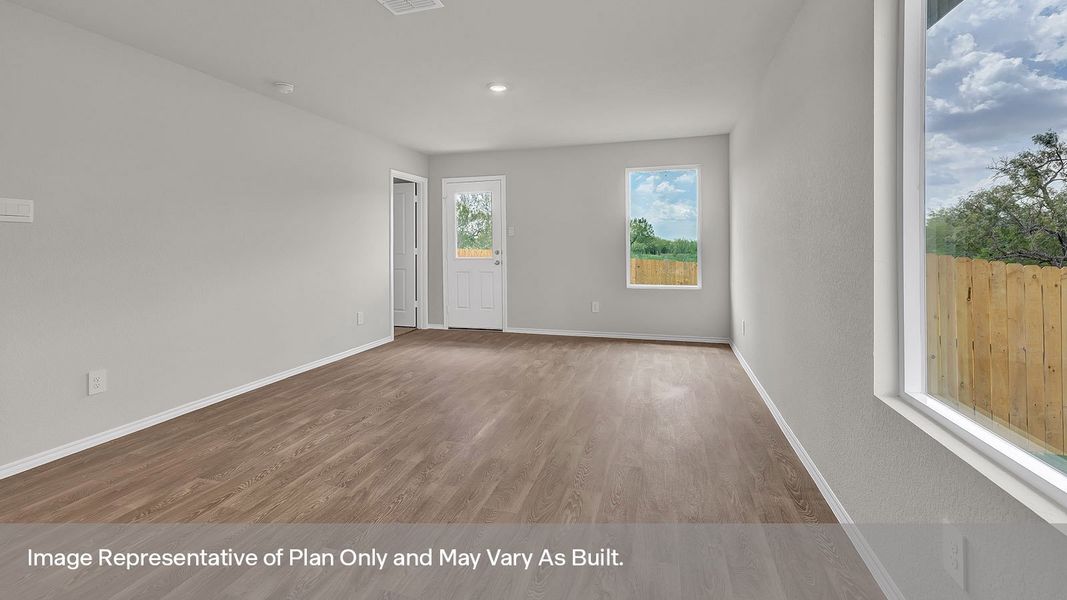 Representative unfurnished interior of a home built from the The Atlanta by D.R. Horton in Sunset Oaks, Maxwell (Image 15).