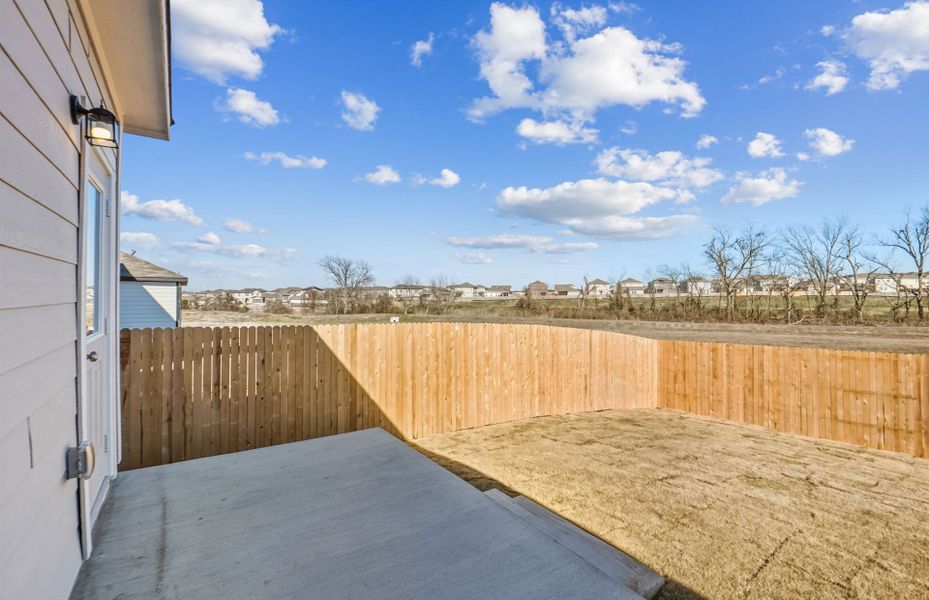 Exterior details and patio area of a home in Sonterra, Jarrell (Image 21).