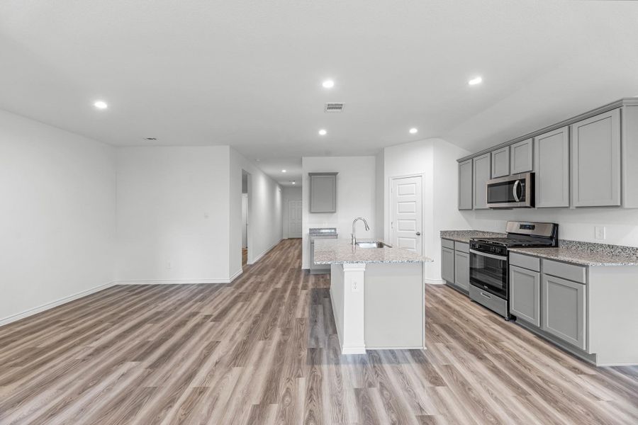 Image 21 of a home in Reserve at Mallard Lakes. Image 21 of a home in Reserve at Mallard Lakes.