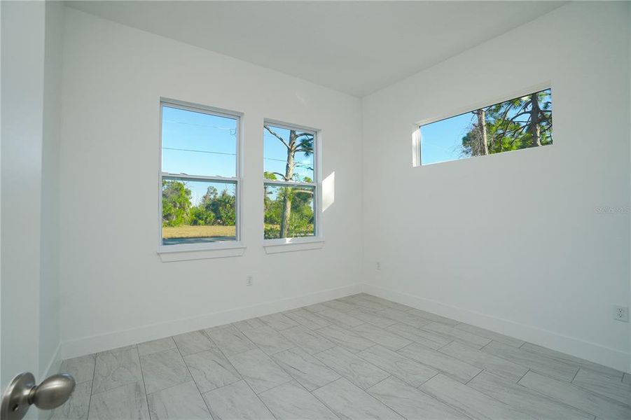 Spacious, unfurnished interior of a new home in , Placida (Image 37).