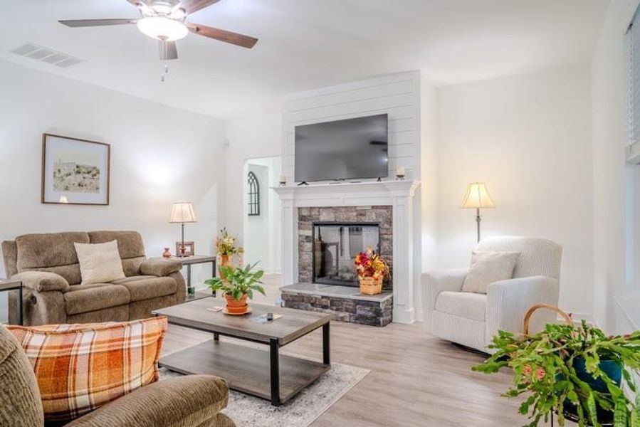 Furnished interior view inside a new home in Crossing Creeks, Monroe (Image 13).