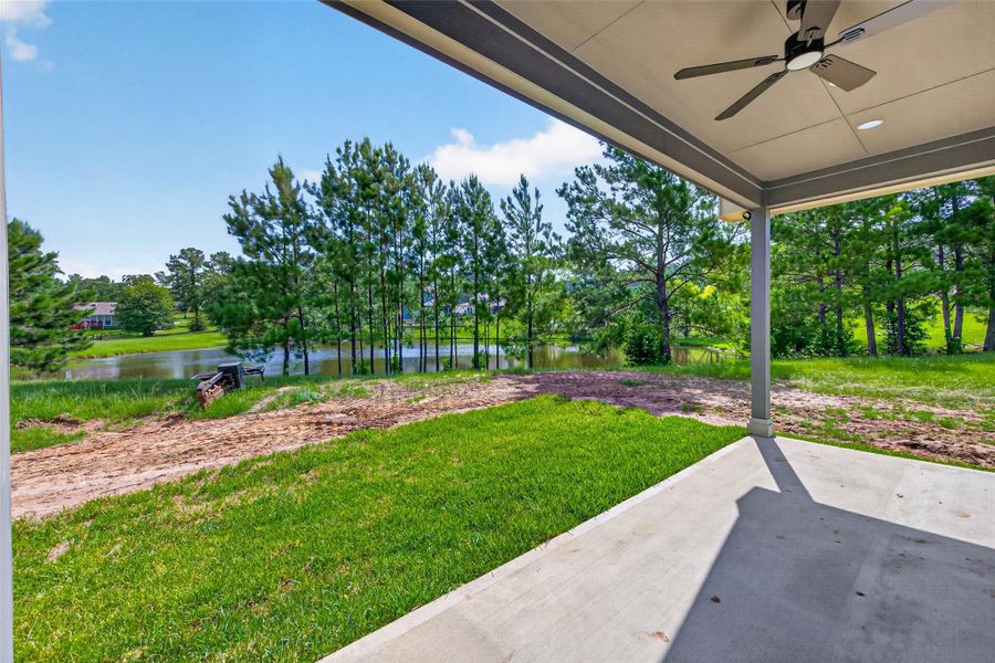 Exterior details and patio area of a home in , Huntsville (Image 4).