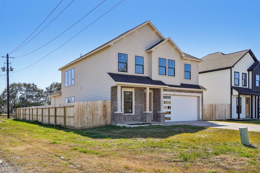 Exterior details and patio area of a home in , La Porte (Image 3).