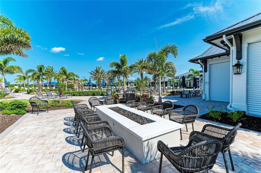 Community amenities in , Nokomis (Image 65).