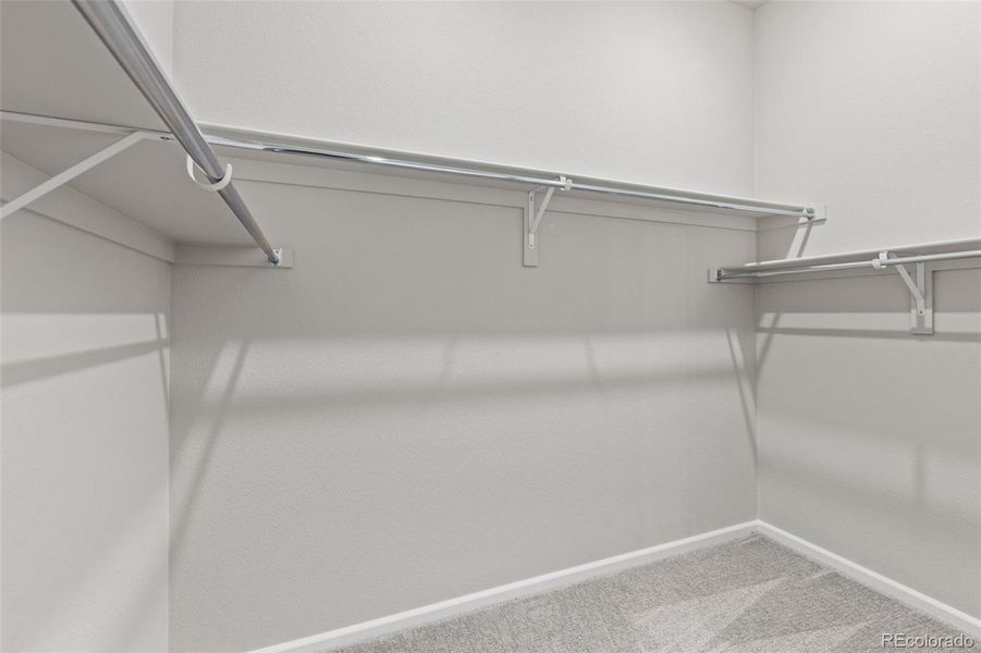 Spacious, unfurnished interior of a new home in , Golden (Image 37).