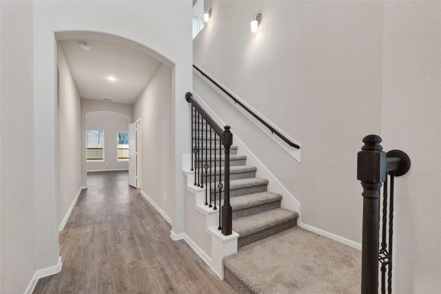 Image 40 of a home in Rollingbrook Estates.