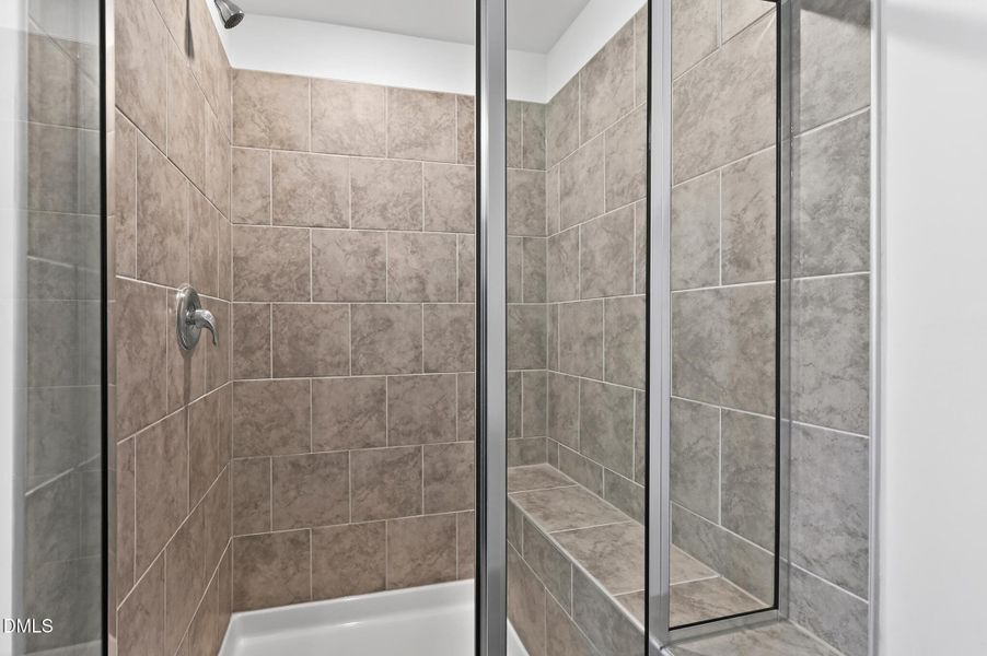 27_1108_Barred_Owl_Trl-Bathroom-8098 27_1108_Barred_Owl_Trl-Bathroom-8098
