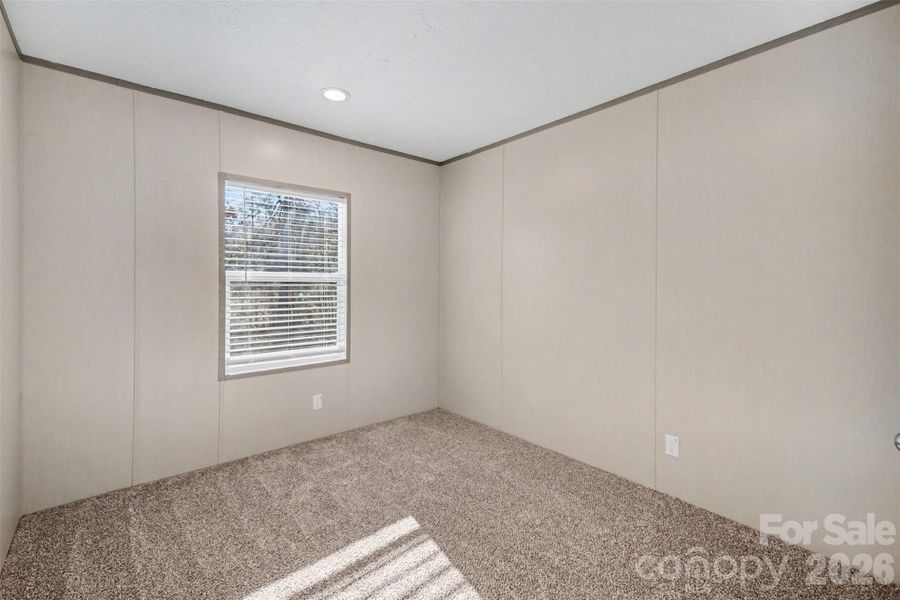 Spacious, unfurnished interior of a new home in , Shelby (Image 14).