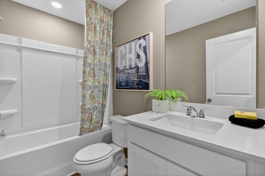 Full Bathroom Full Bathroom