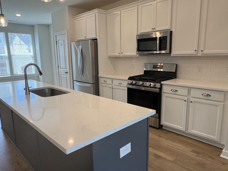 Furnished interior view inside a new home in , Hanahan (Image 4).