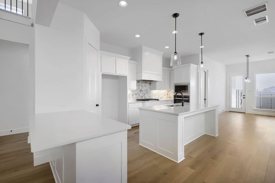 1709 Clover Fern - Kitchen