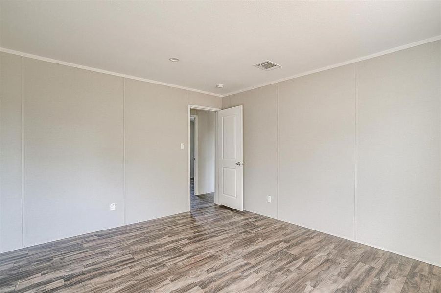 Spacious, unfurnished interior of a new home in , Grandview (Image 26). Spacious, unfurnished interior of a new home in , Grandview (Image 26).