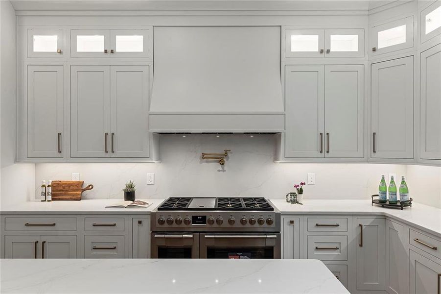 Furnished interior view inside a new home in , Atlanta (Image 7).