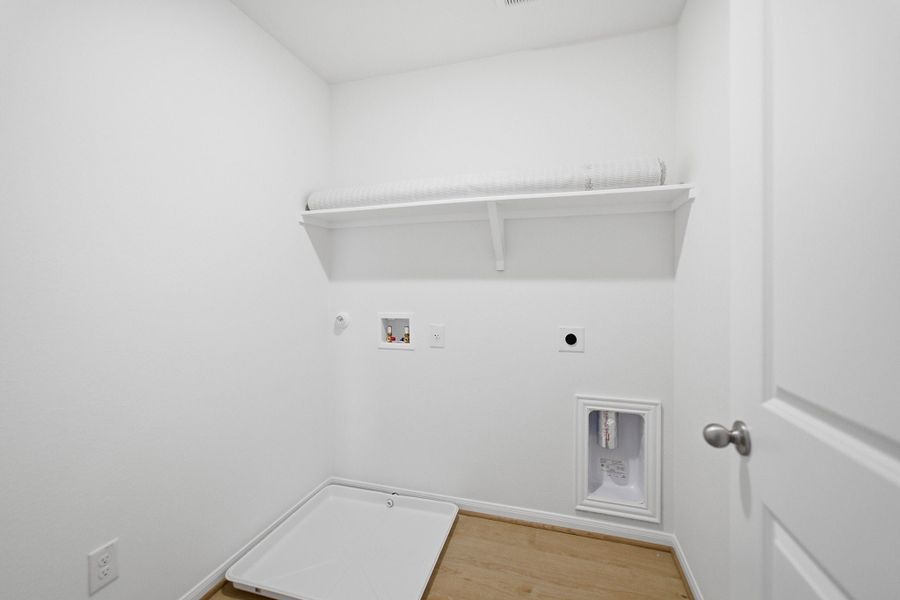Spacious, unfurnished interior of a new home in Cool Water, Jarrell (Image 47). Spacious, unfurnished interior of a new home in Cool Water, Jarrell (Image 47).