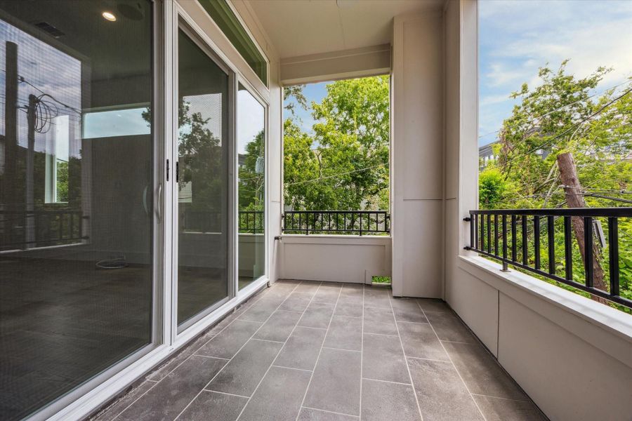 Image 21 of a home in .