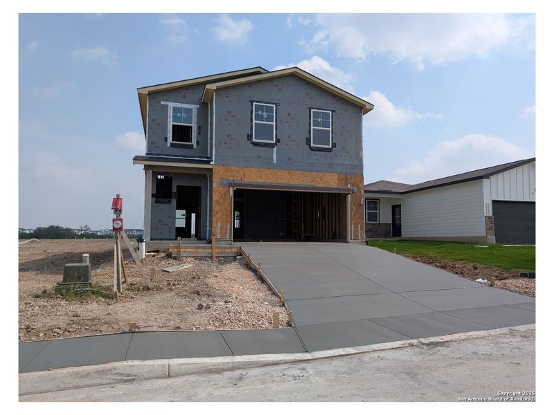 Image 5 of a home in Applewhite Meadows.