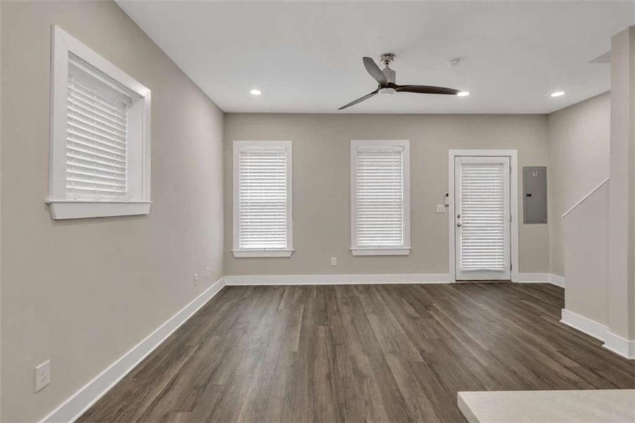 Spacious, unfurnished interior of a new home in , Atlanta (Image 11).