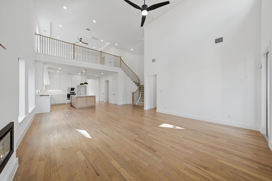 Spacious, unfurnished interior of a new home in Aster Park, McKinney (Image 22). Spacious, unfurnished interior of a new home in Aster Park, McKinney (Image 22).