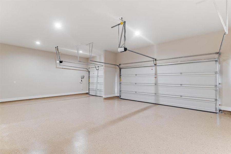 Spacious, unfurnished interior of a new home in , Bertram (Image 24).