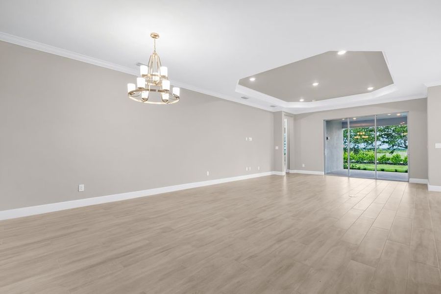 Spacious, unfurnished interior of a new home in Esplanade at Starling, Punta Gorda (Image 10).