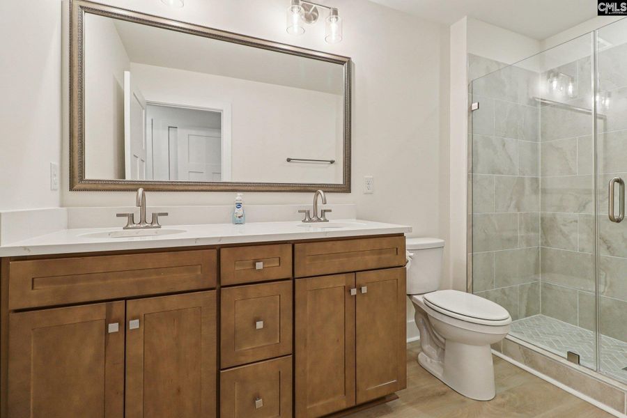 Furnished interior view inside a new home in Walker’s Trail, Lexington (Image 57). Furnished interior view inside a new home in Walker’s Trail, Lexington (Image 57).