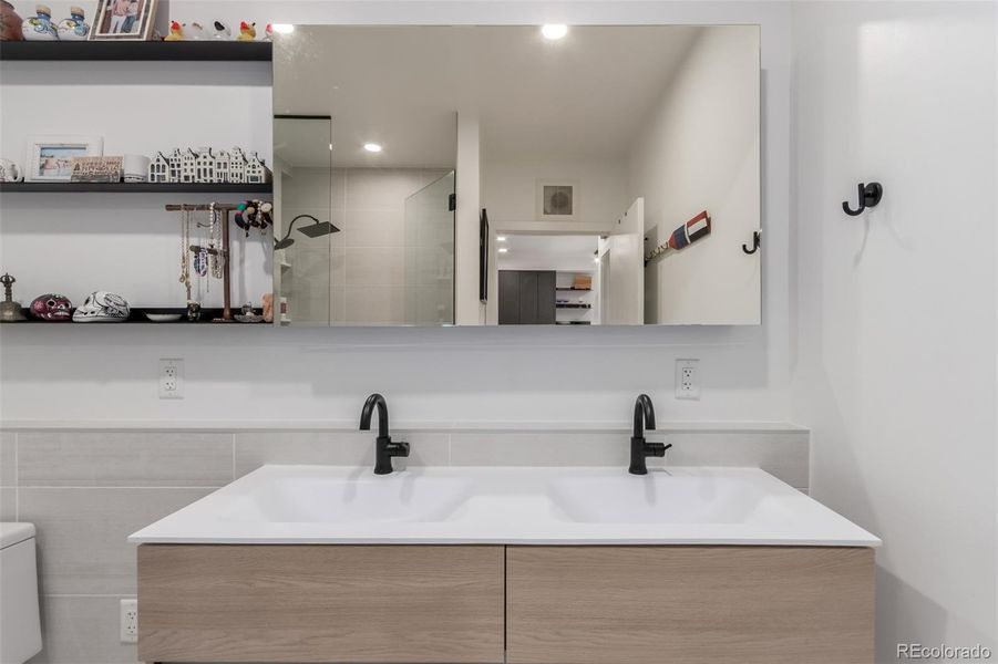 Image 30 of a home in .