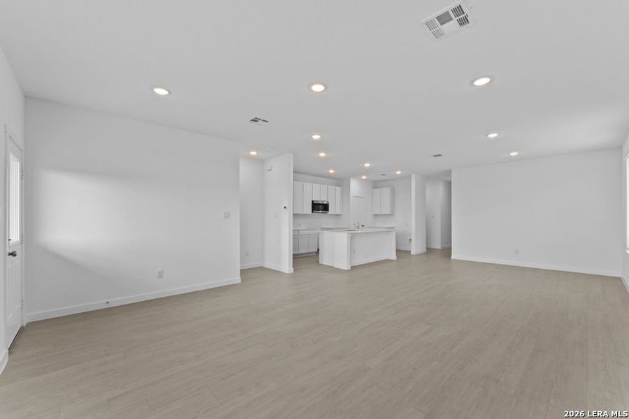 Spacious, unfurnished interior of a new home in Espada, San Antonio (Image 10). Spacious, unfurnished interior of a new home in Espada, San Antonio (Image 10).