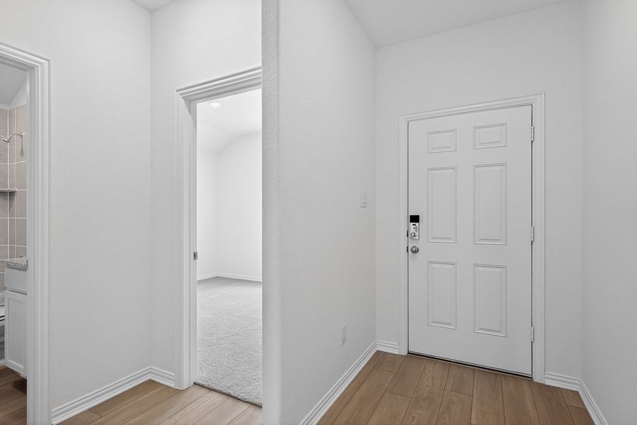 Spacious, unfurnished interior of a new home in River Ridge, Crandall (Image 29).